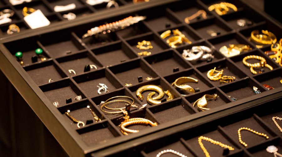 4 ideias para montar looks com joias