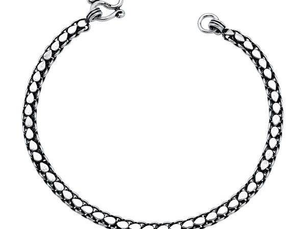 Pulseiras de prata: como escolher e usar em diferentes estilos