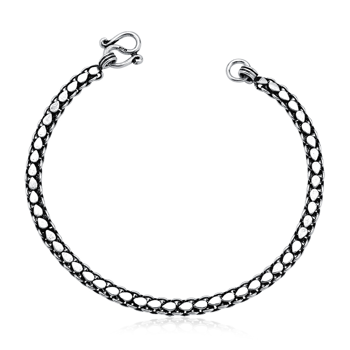 Pulseiras de prata: como escolher e usar em diferentes estilos